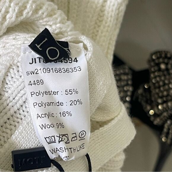 NWT SLEEVELESS SWEATER TOP Size Small - Picture 8 of 10